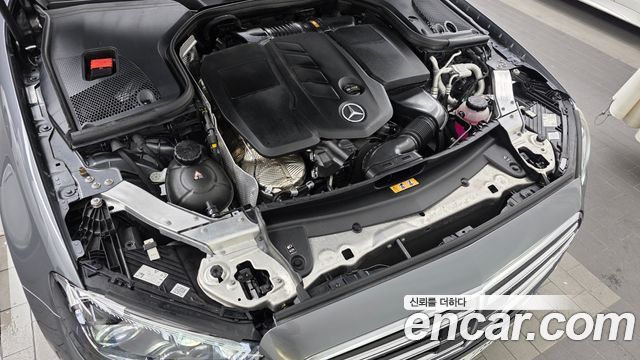 Mercedes-Benz E-Class (W213) E220d 4MATIC Exclusive 2023 — фото 6