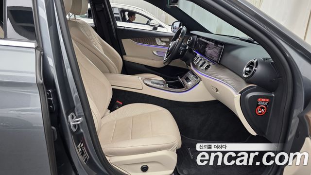 Mercedes-Benz E-Class (W213) E220d 4MATIC Exclusive 2023 — фото 11