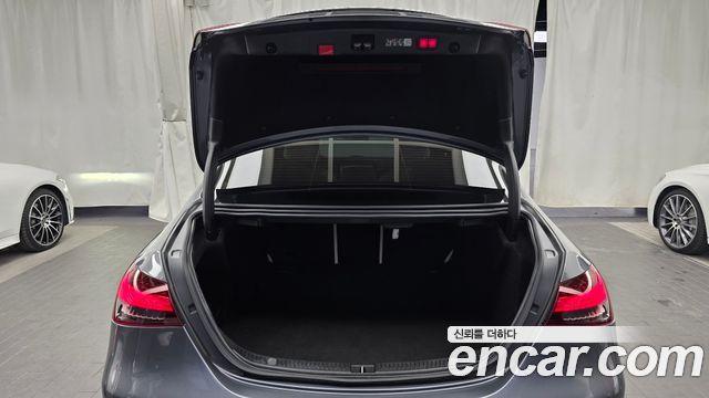 Mercedes-Benz E-Class (W213) E220d 4MATIC Exclusive 2023 — фото 20