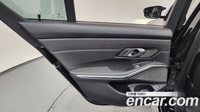 BMW M3 (G80) M3 Sedan Competition M xDrive 2025 — фото 25