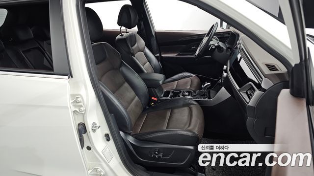 KG Mobility (SsangYong) Beautiful Korando Gasoline 1.5 4WD C5 Plus 2022 — фото 32