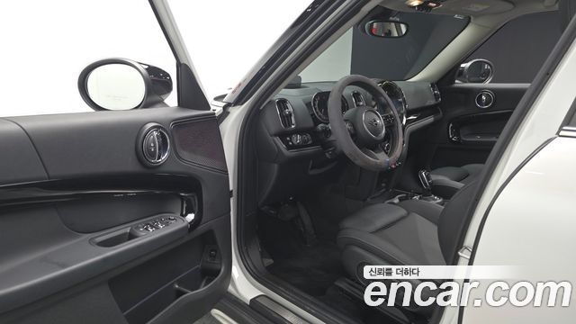 MINI Cooper Countryman Classic 2nd 2024 — фото 10