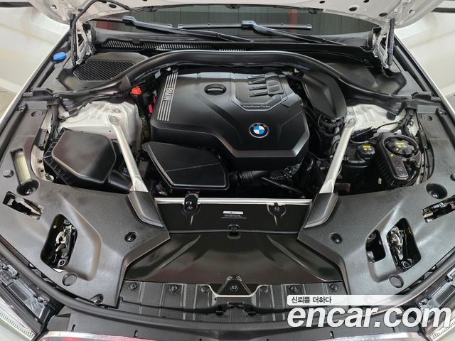BMW 5 Series (G30) 520i M Sport 2021 — фото 6
