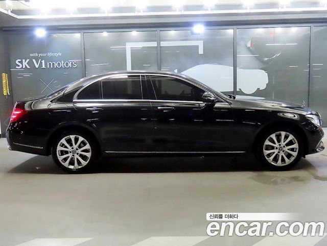 Mercedes-Benz E-Class (W213) E300 4MATIC Exclusive 2018 — фото 3