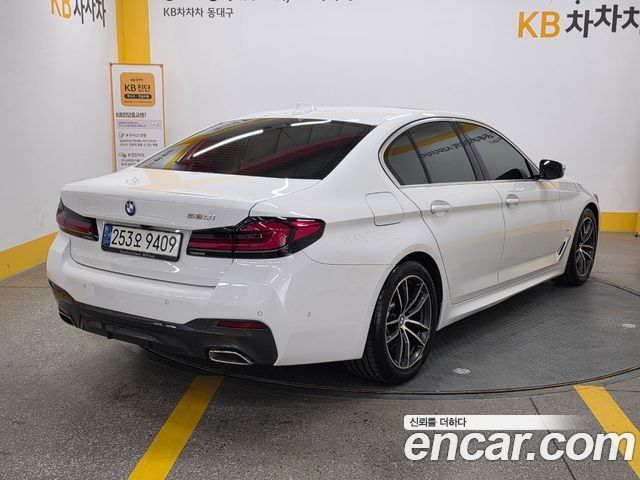 BMW 5 Series (G30) 520i M Sport 2021 — фото 2