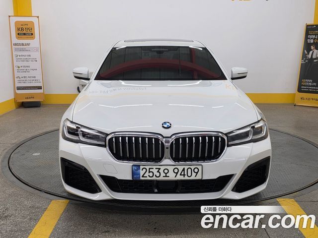 BMW 5 Series (G30) 520i M Sport 2021 — фото 3