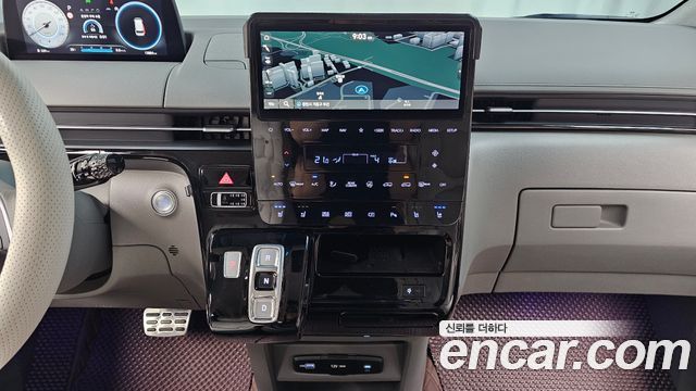 Hyundai Staria 4WD Lounge 9-Seater Limousine 2025 — фото 12
