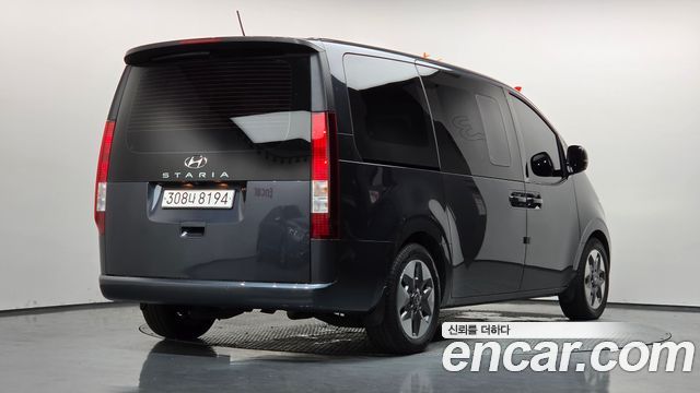 Hyundai Staria L3.5 Tourer 9-Seater Modern 2023 — фото 2