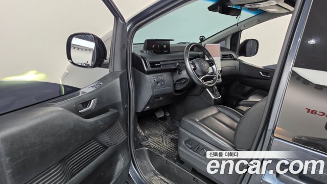 Hyundai Staria L3.5 Tourer 9-Seater Modern 2023 — фото 10