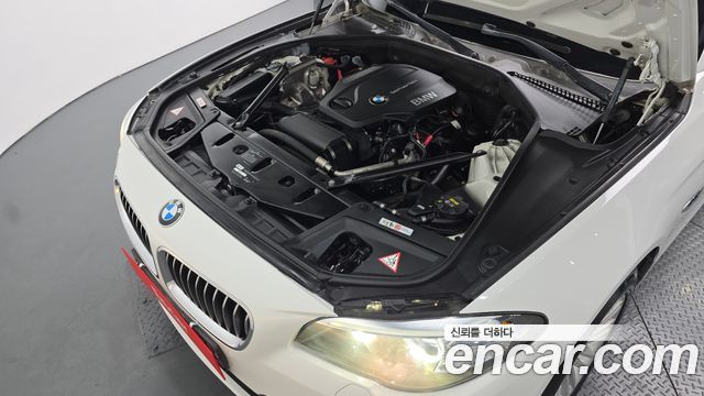 BMW 5 Series (F10) 520d xDrive 2015 — фото 6