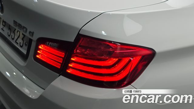 BMW 5 Series (F10) 520d xDrive 2015 — фото 23