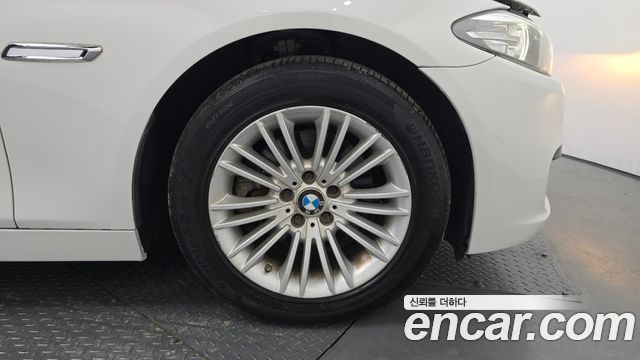 BMW 5 Series (F10) 520d xDrive 2015 — фото 33