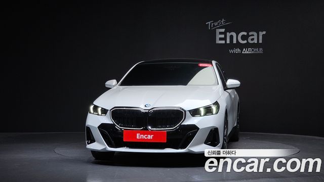 BMW 5 Series (G60) 520i Special Edition 2026 — фото 3