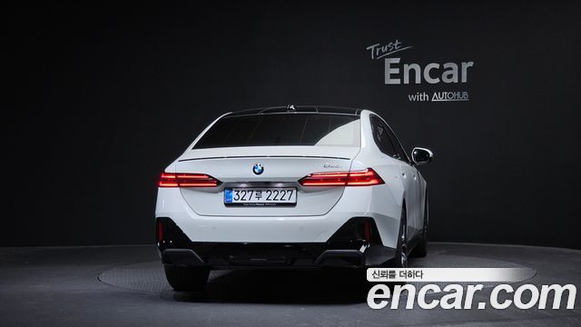 BMW 5 Series (G60) 520i Special Edition 2026 — фото 4
