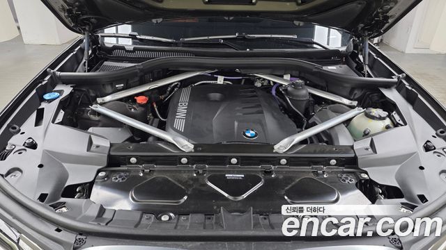 BMW X7 (G07) xDrive 40i M Sport 6STR 2024 — фото 6