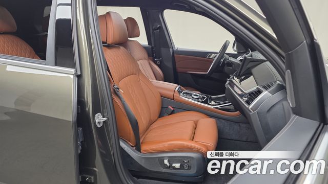 BMW X7 (G07) xDrive 40i M Sport 6STR 2024 — фото 26