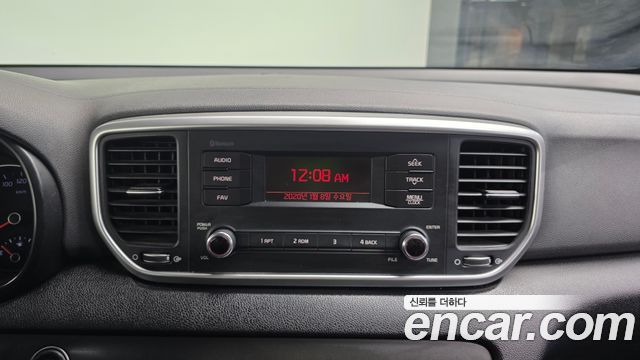 Kia Sportage The Bold Diesel 1.6 2WD Prestige 2019 — фото 14