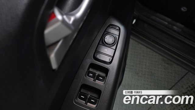 Kia Sportage The Bold Diesel 1.6 2WD Prestige 2019 — фото 18
