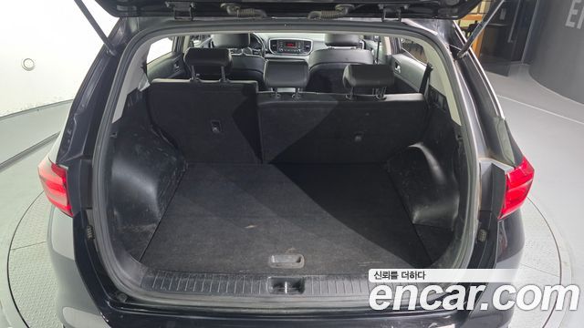 Kia Sportage The Bold Diesel 1.6 2WD Prestige 2019 — фото 20