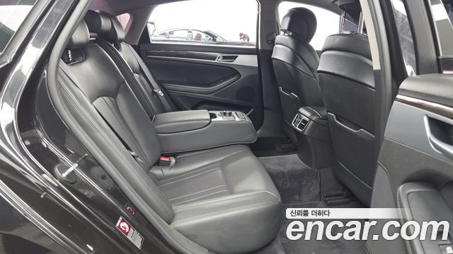 Genesis G80 3.3 GDI Luxury 2018 — фото 12