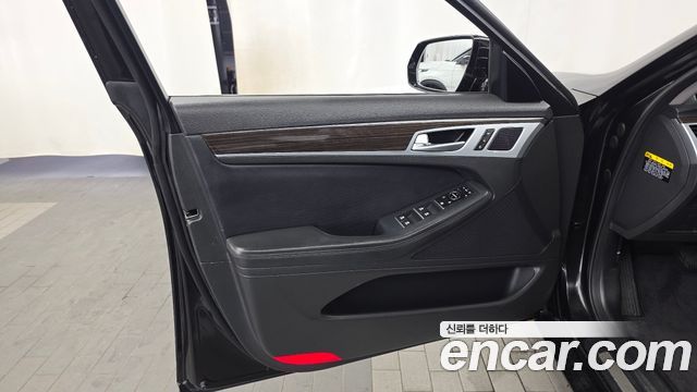 Genesis G80 3.3 GDI Luxury 2018 — фото 24