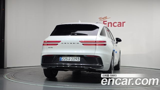 Genesis GV70 2.5T Gasoline 2WD 2025 — фото 4