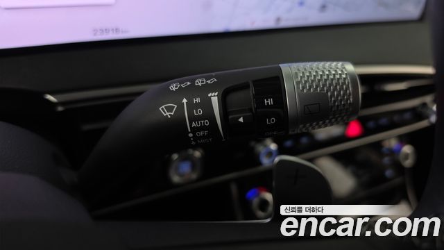Genesis GV70 2.5T Gasoline 2WD 2025 — фото 18