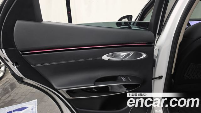 Genesis GV70 2.5T Gasoline 2WD 2025 — фото 25