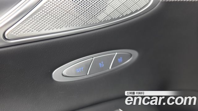 Genesis GV70 2.5T Gasoline 2WD 2025 — фото 31