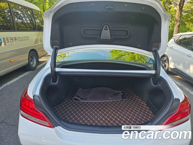 Genesis G70 2.0T Supreme 2018 — фото 14