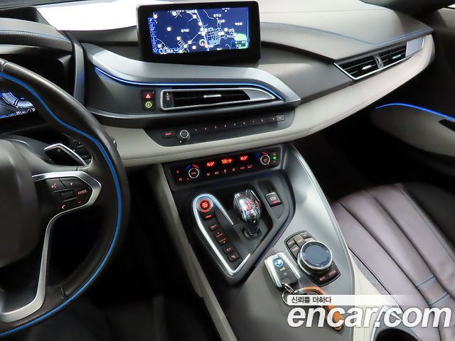 BMW i8 Coupe 2015 — фото 15