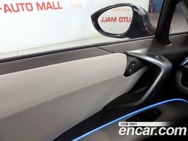 BMW i8 Coupe 2015 — фото 18