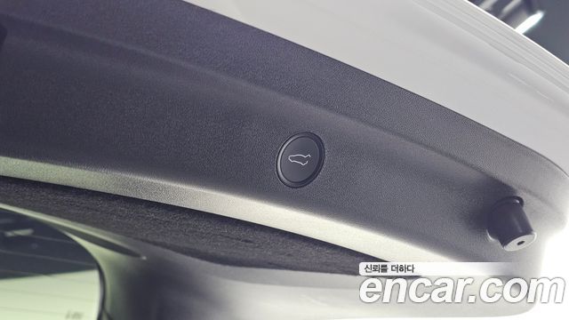 Tesla Model Y RWD 2024 — фото 17