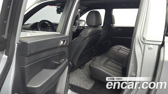 KG Mobility (SsangYong) Rexton Sports Khan Diesel 2.2 4WD Professional X (5-Link) 2019 — фото 12
