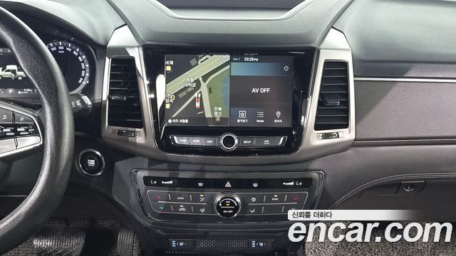 KG Mobility (SsangYong) Rexton Sports Khan Diesel 2.2 4WD Professional X (5-Link) 2019 — фото 13