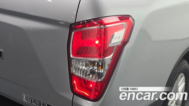 KG Mobility (SsangYong) Rexton Sports Khan Diesel 2.2 4WD Professional X (5-Link) 2019 — фото 23