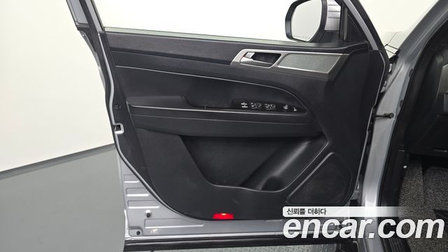 KG Mobility (SsangYong) Rexton Sports Khan Diesel 2.2 4WD Professional X (5-Link) 2019 — фото 24