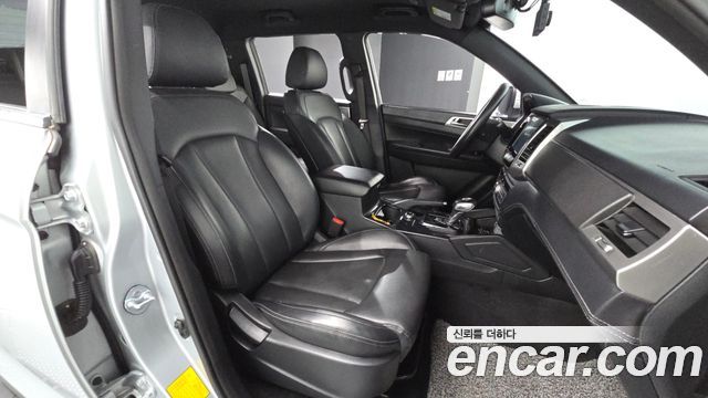 KG Mobility (SsangYong) Rexton Sports Khan Diesel 2.2 4WD Professional X (5-Link) 2019 — фото 26