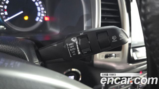 KG Mobility (SsangYong) Rexton Sports Khan Diesel 2.2 4WD Professional X (5-Link) 2019 — фото 27