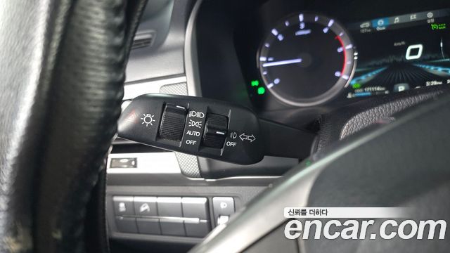 KG Mobility (SsangYong) Rexton Sports Khan Diesel 2.2 4WD Professional X (5-Link) 2019 — фото 30