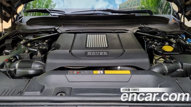 Land Rover Range Rover (IV) 4.4 SDV8 Vogue SE DIESEL 2014 — фото 6