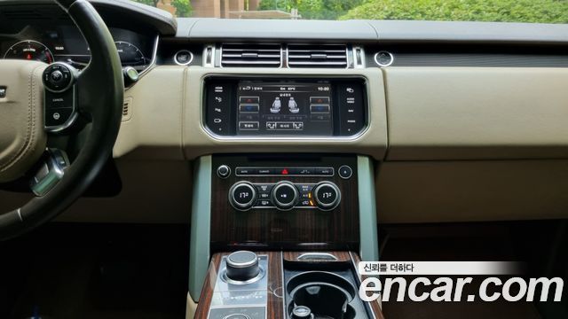 Land Rover Range Rover (IV) 4.4 SDV8 Vogue SE DIESEL 2014 — фото 9