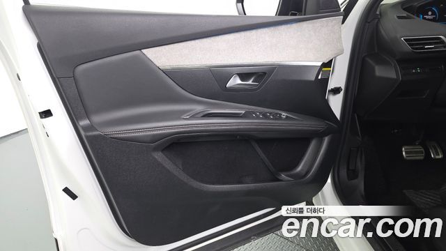 Peugeot 3008 (II) 1.2 Pure Tech GT 2022 — фото 24
