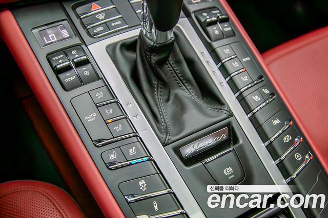 Porsche Macan 2.9 GTS 95B 2020 — фото 22