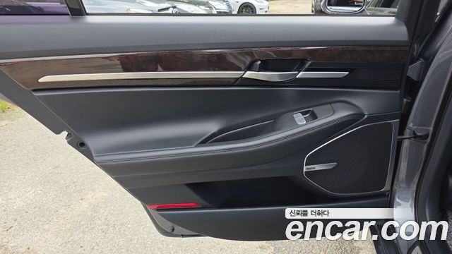 Genesis EQ900 3.8 GDI AWD Luxury 2016 — фото 25