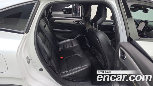 Renault Korea Arkana 1.6 E-TECH Iconic Design Package 2025 — фото 11