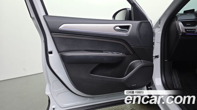 Renault Korea Arkana 1.6 E-TECH Iconic Design Package 2025 — фото 24