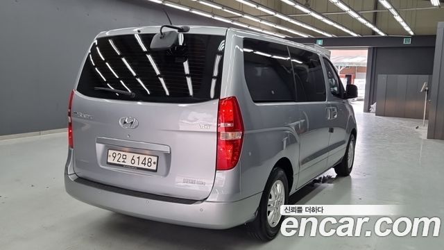 Hyundai Grand Starex Van 5-Seater Smart 2021 — фото 4