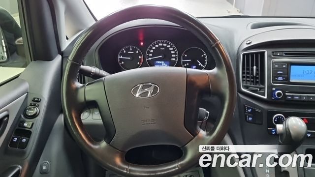 Hyundai Grand Starex Van 5-Seater Smart 2021 — фото 9