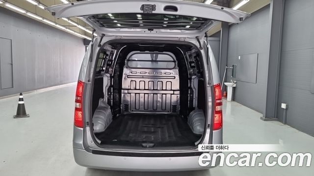 Hyundai Grand Starex Van 5-Seater Smart 2021 — фото 15